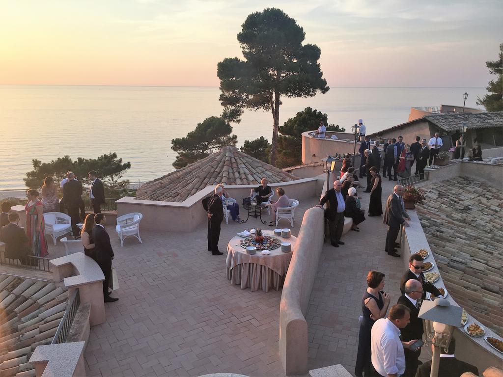 Hotel Porto Pirgos Parghelia Extérieur photo
